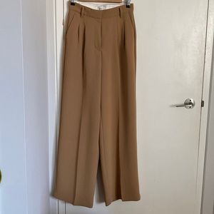 Aritzia Wilfred ‘Effortless’ High-Waisted, Pleated Long Pant Brown Size 4